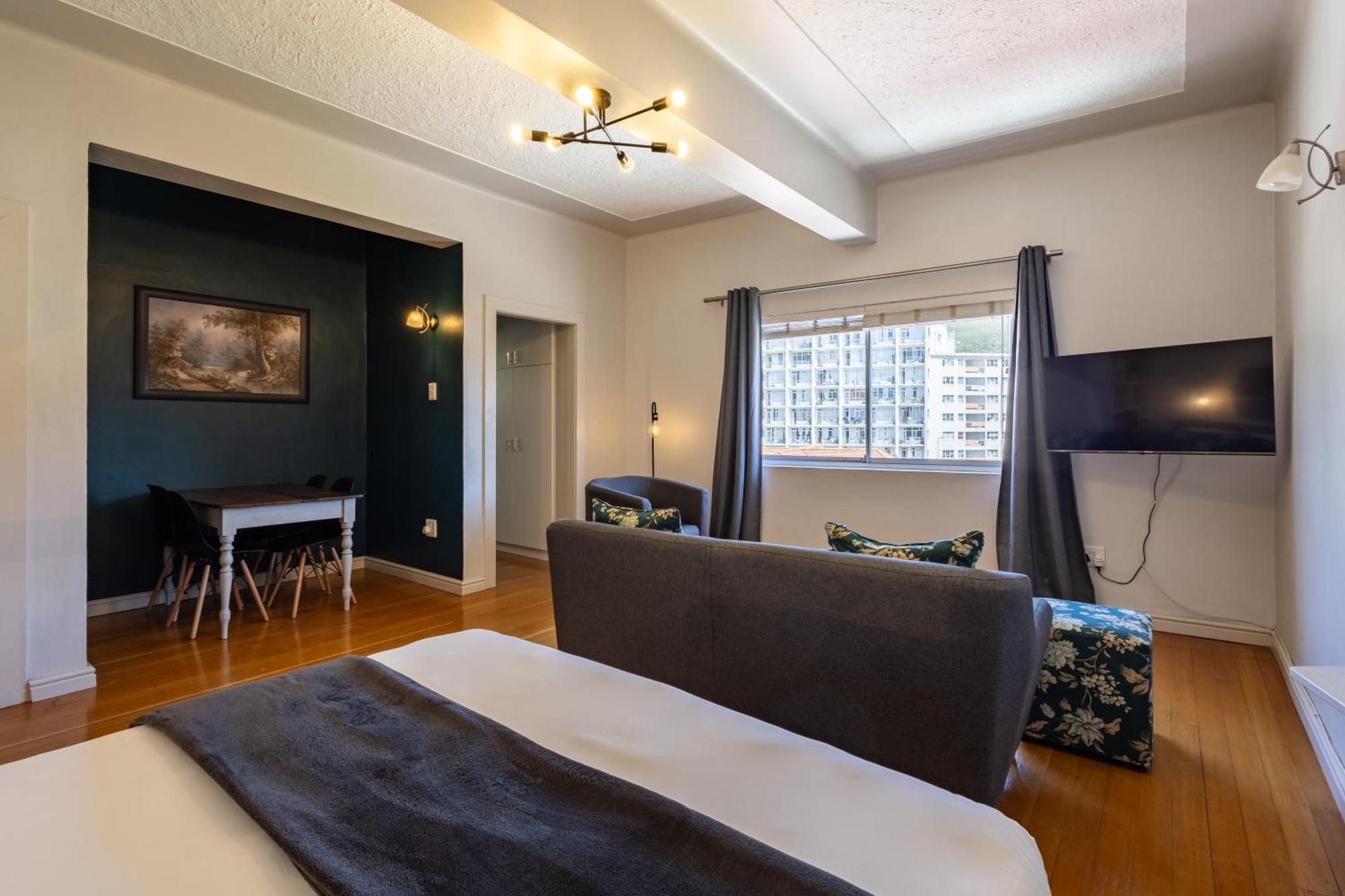 Mountain Views Apartment