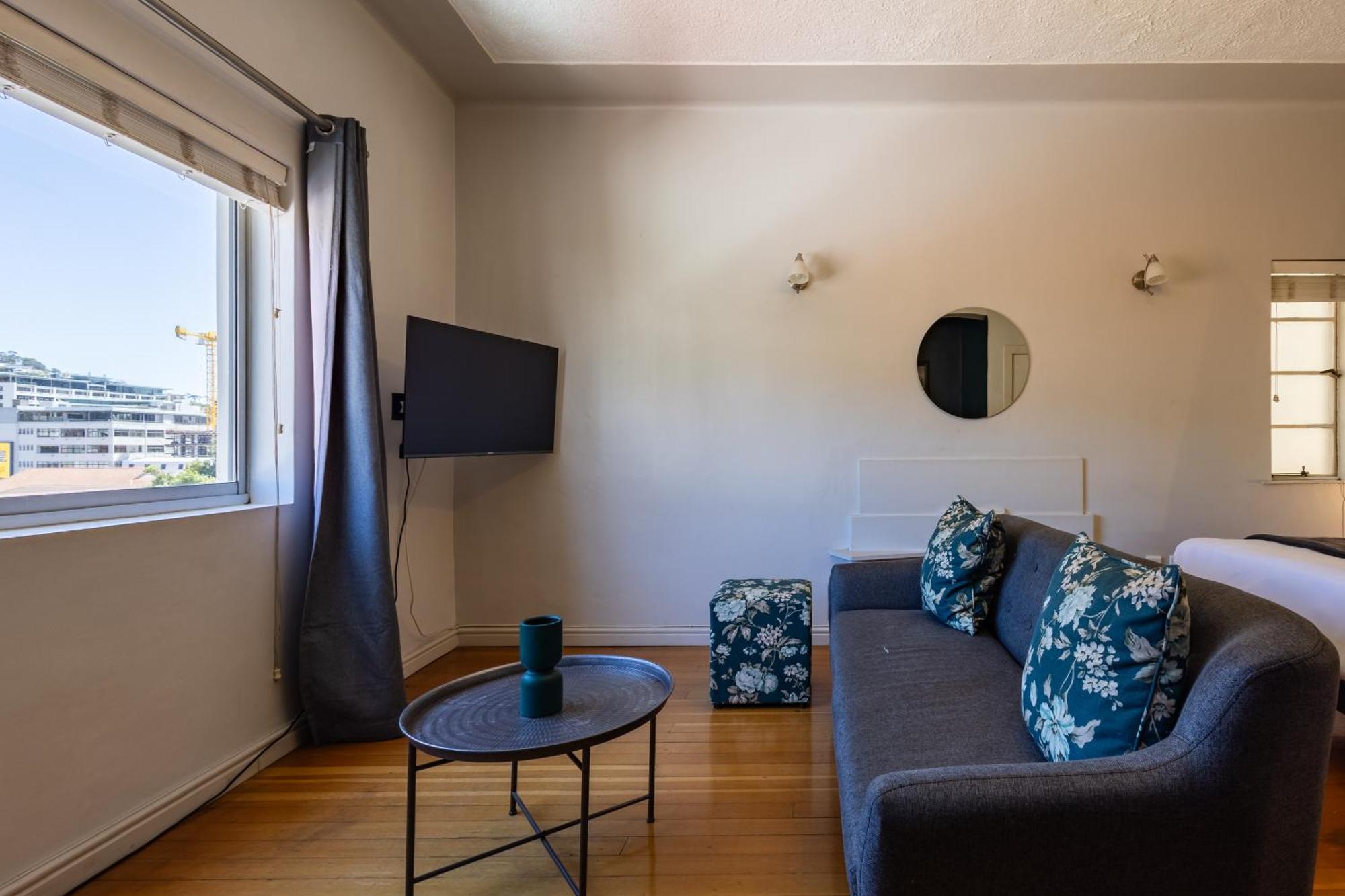 Mountain Views Apartment Cape Town